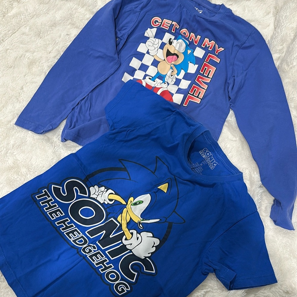 Cotton kids size Medium Sonic the Headgehog t-shirts